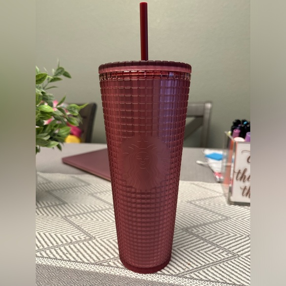 Starbucks cup/tumbler. - Picture 2 of 2